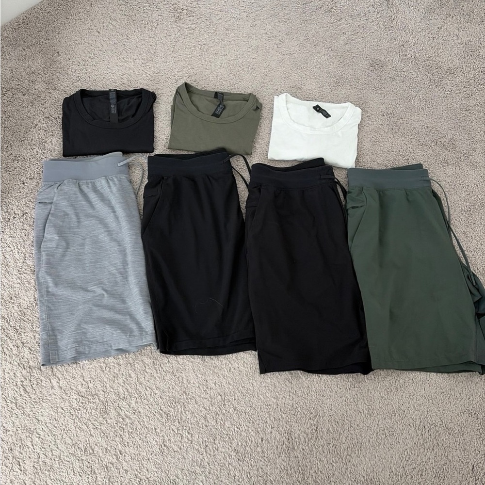 Men’s Lululemon Athletic Clothing